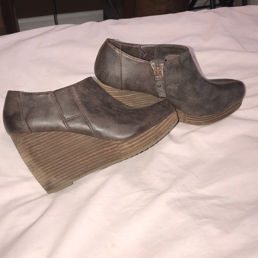 Dr. Scholl’s Harlow boot wedge brown